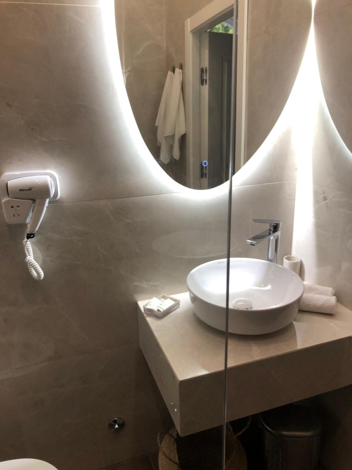 Hotel Nacional ボサンスカ・グラディシュカ エクステリア 写真